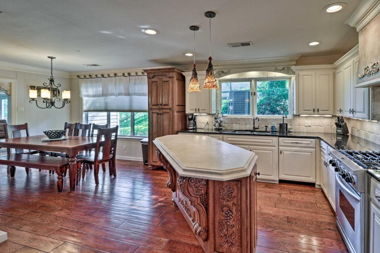 Luxury Hot Springs Oasis On Lake With Private Dock! Exterior photo