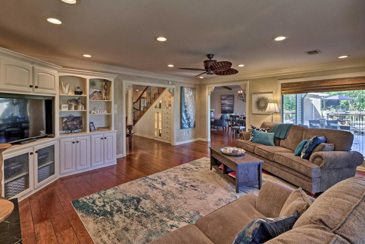 Luxury Hot Springs Oasis On Lake With Private Dock! Exterior photo