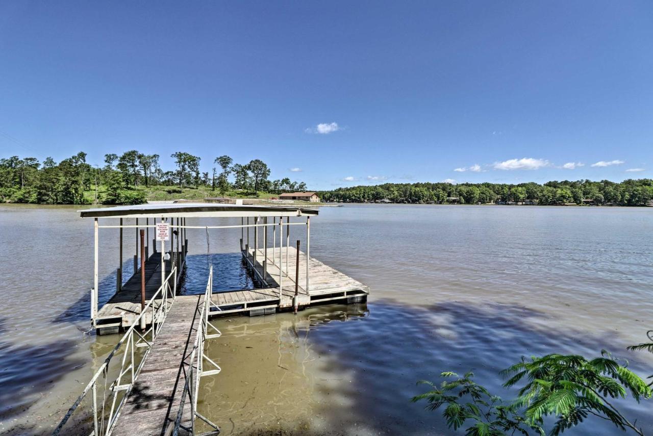 Luxury Hot Springs Oasis On Lake With Private Dock! Exterior photo