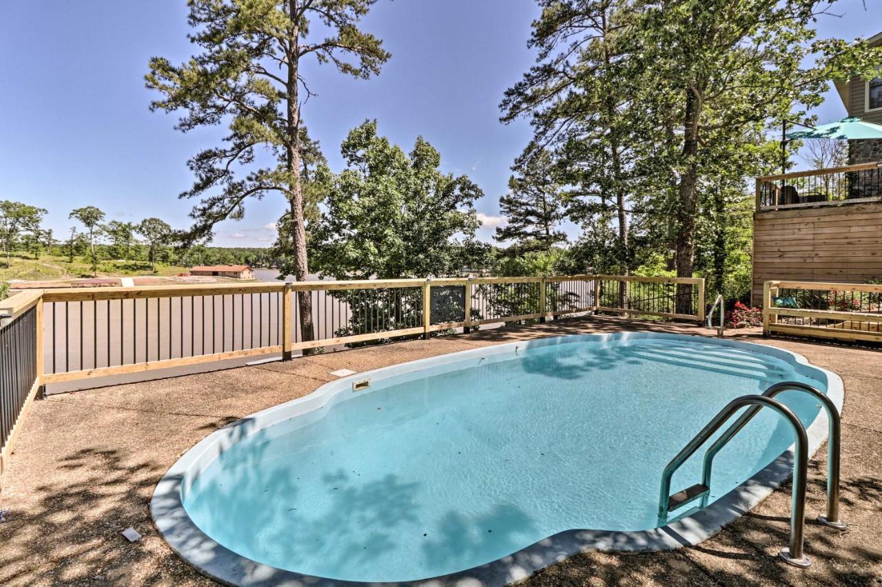 Luxury Hot Springs Oasis On Lake With Private Dock! Exterior photo